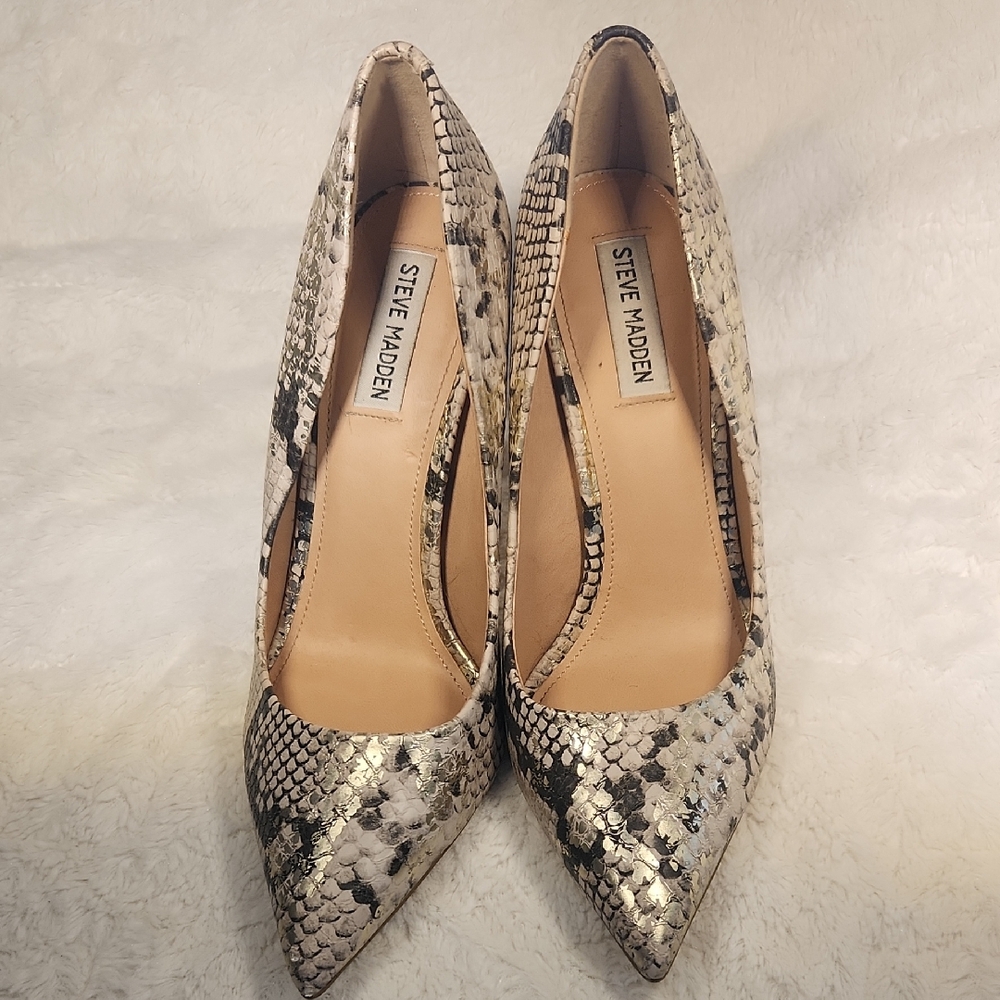Steve Madden Black and Cream Snakeskin Heels